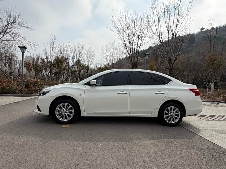 Фото 6 - Nissan Sylphy