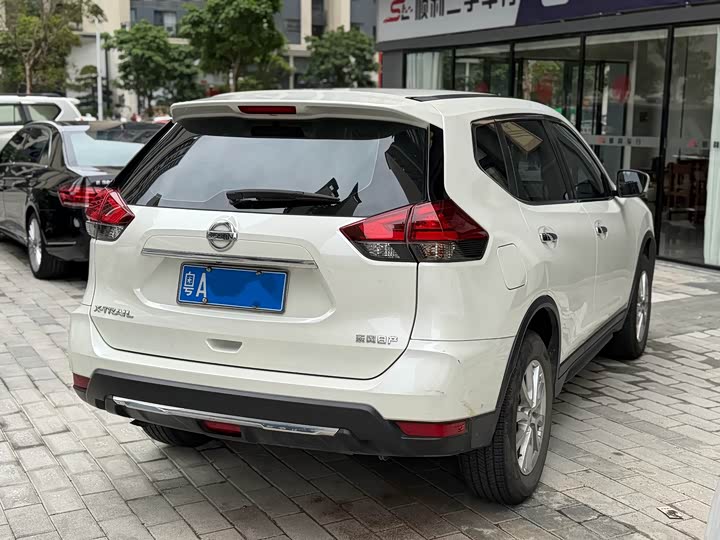 Фото 2 - Nissan X-Trail