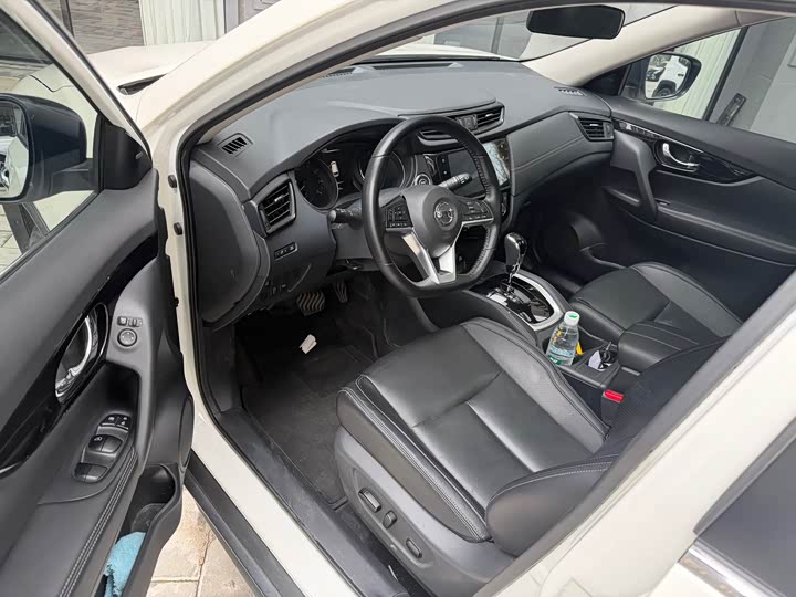 Фото 3 - Nissan X-Trail