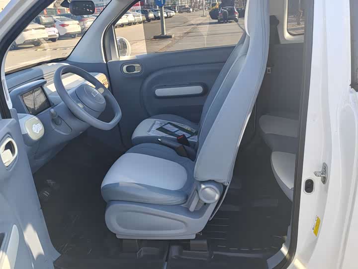 Фото 9 - Bestune Pony