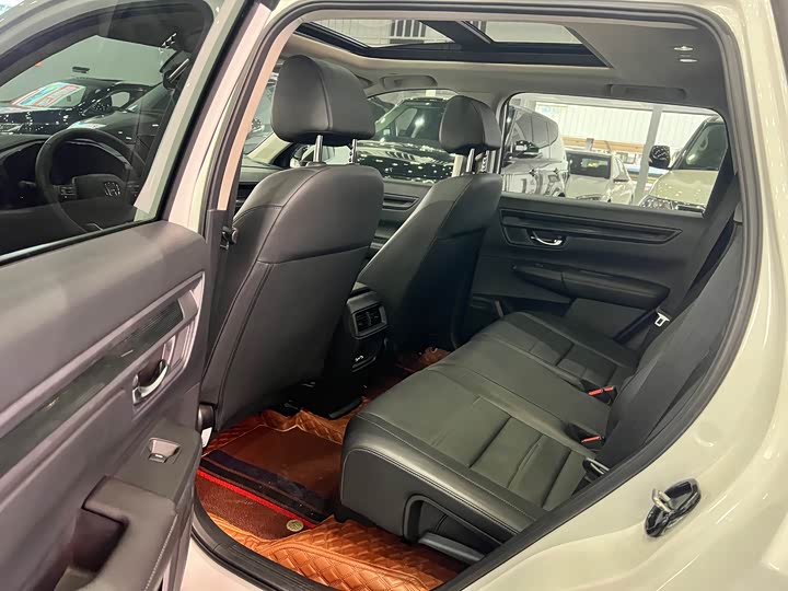 Фото 8 - Honda CR-V