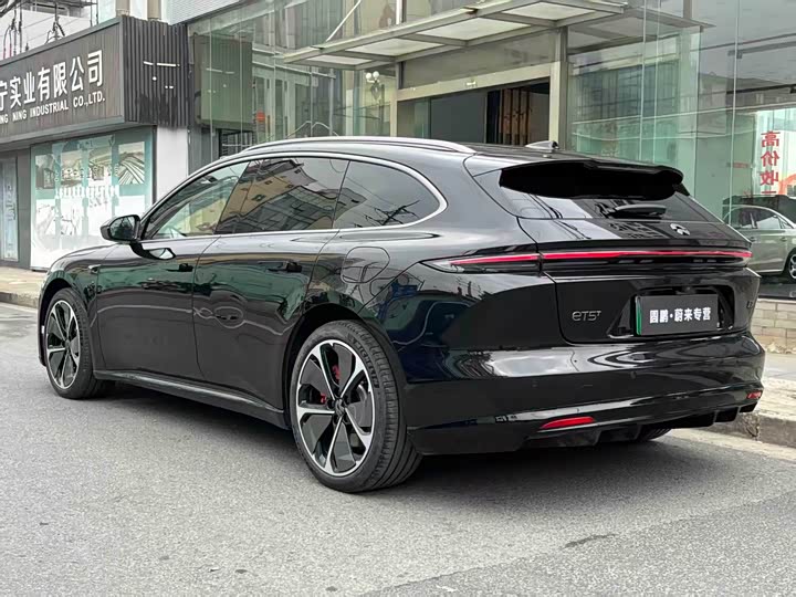 Фото 6 - Nio ET5T