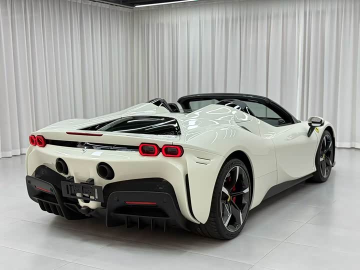 Фото 3 - Ferrari SF90