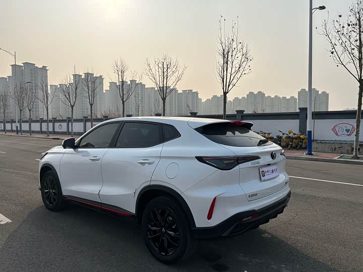 Photo 6 - Changan X5 Plus