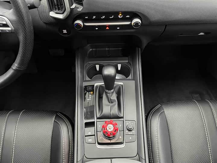 Фото 5 - Mazda CX-50