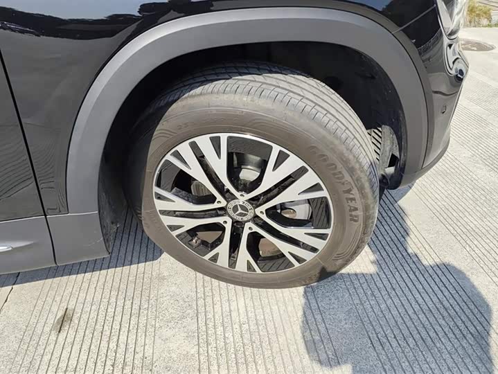 Фото 6 - Mercedes-Benz GLB-Class