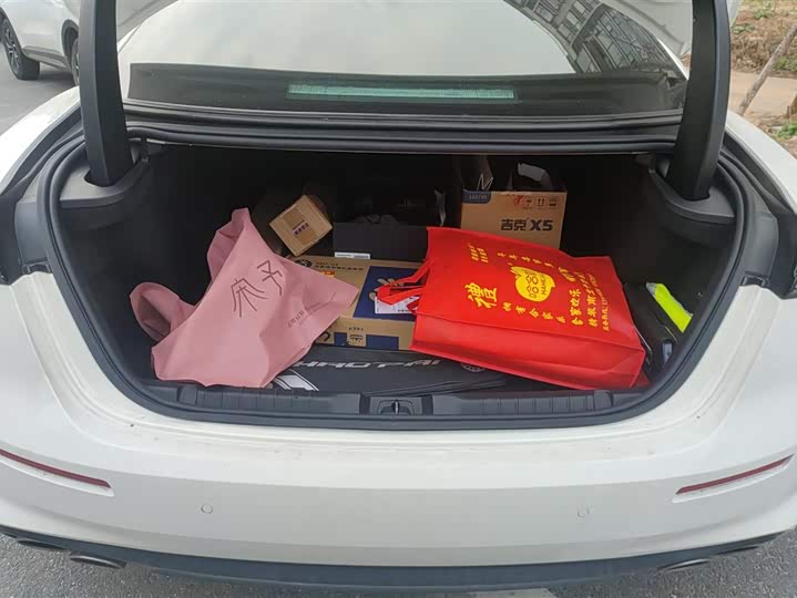 Photo 4 - Maserati Ghibli