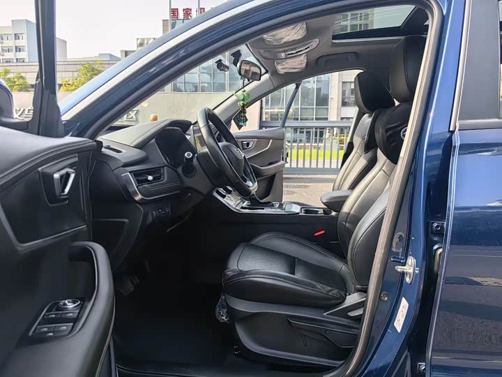 Photo 4 - Chery Tiggo 8