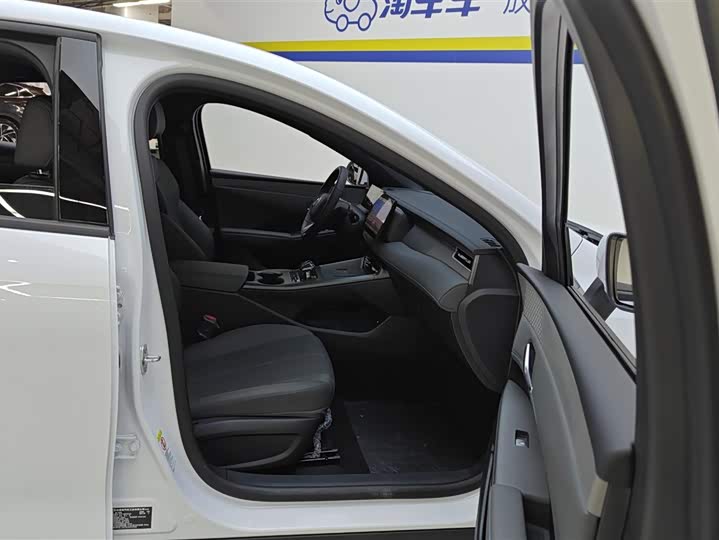 Фото 8 - BYD Qin Plus