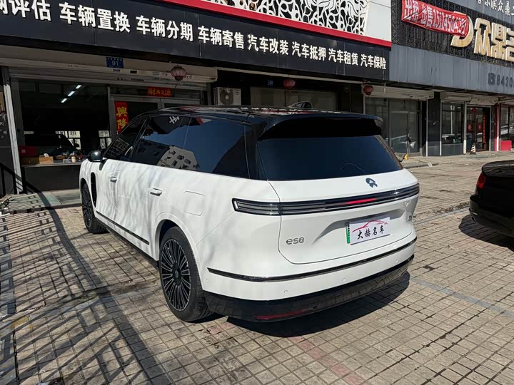 Фото 4 - Nio ES8