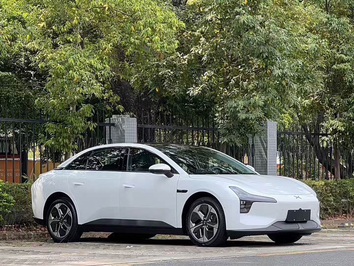 Фото 3 - XPeng Mona M03