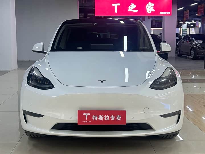 Фото 2 - Tesla Model Y