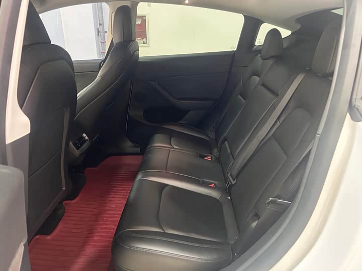 Фото 6 - Tesla Model Y