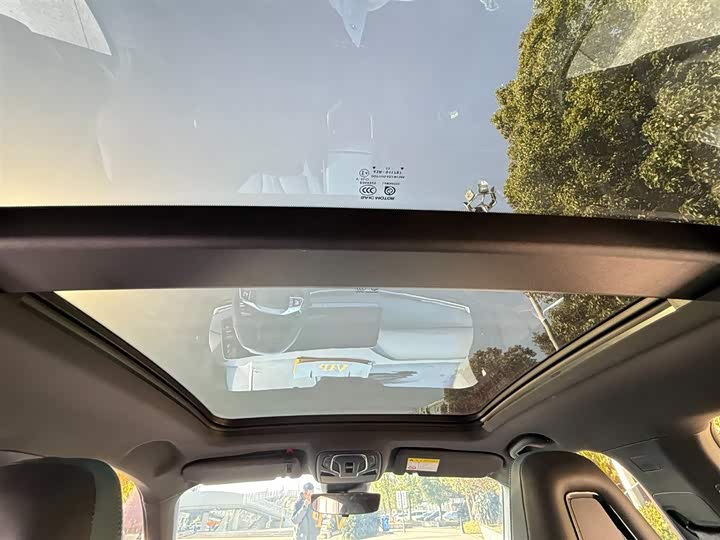 Фото 8 - MG Motor 7