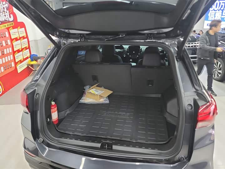 Фото 4 - Chevrolet Equinox