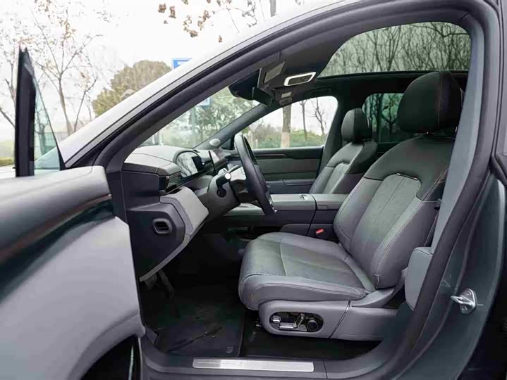 Фото 9 - Zeekr 7X