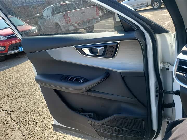 Фото 7 - Chery Tiggo 5x