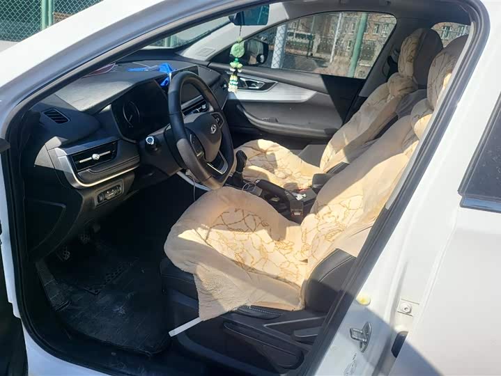 Фото 9 - Chery Tiggo 5x