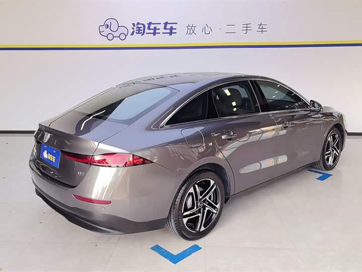 Photo 3 - Roewe D7