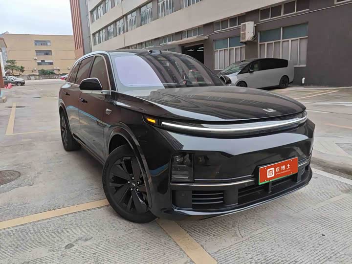 Фото 2 - LiXiang L7