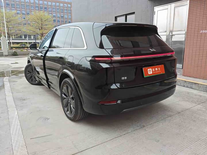 Фото 8 - LiXiang L7