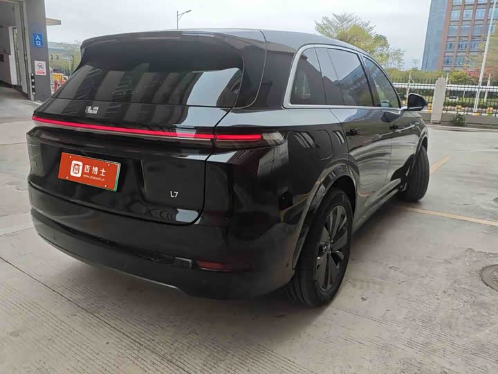 Фото 9 - LiXiang L7