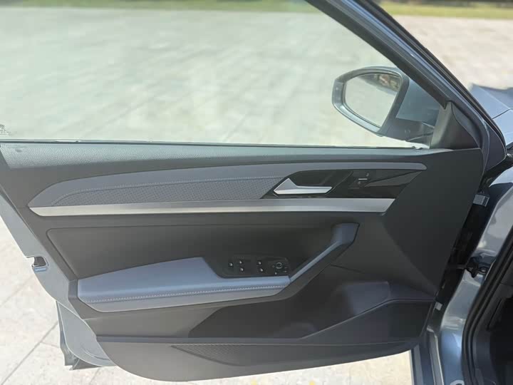 Фото 4 - Volkswagen Lavida