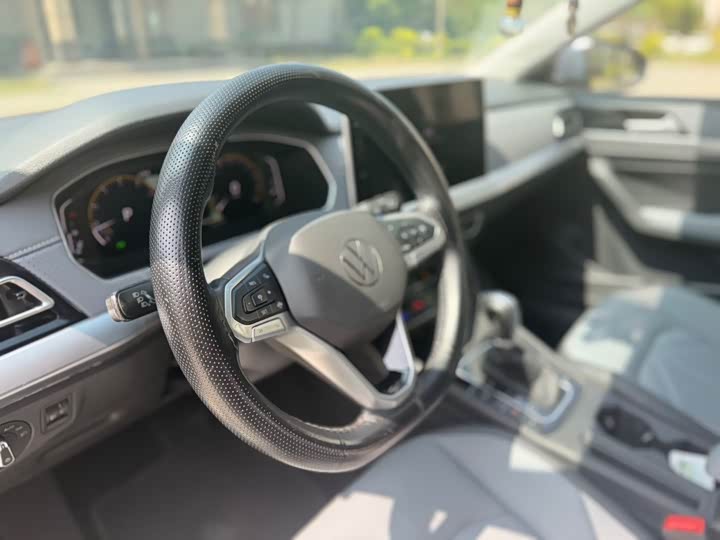 Фото 6 - Volkswagen Lavida