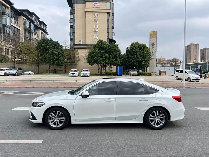 Фото 4 - Honda Civic