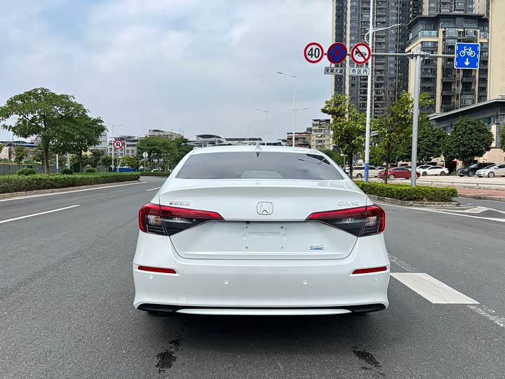 Фото 5 - Honda Civic