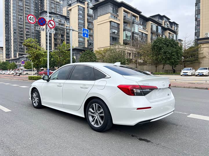 Фото 7 - Honda Civic