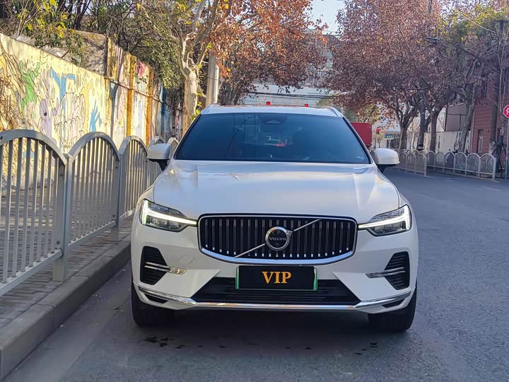 Фото 2 - Volvo XC60 Hybrid