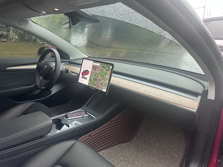 Фото 5 - Tesla Model 3