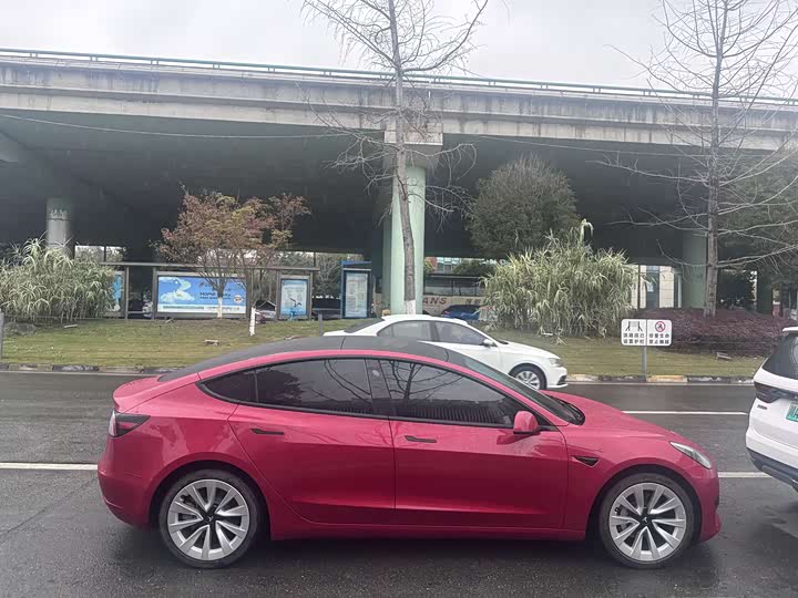 Фото 7 - Tesla Model 3