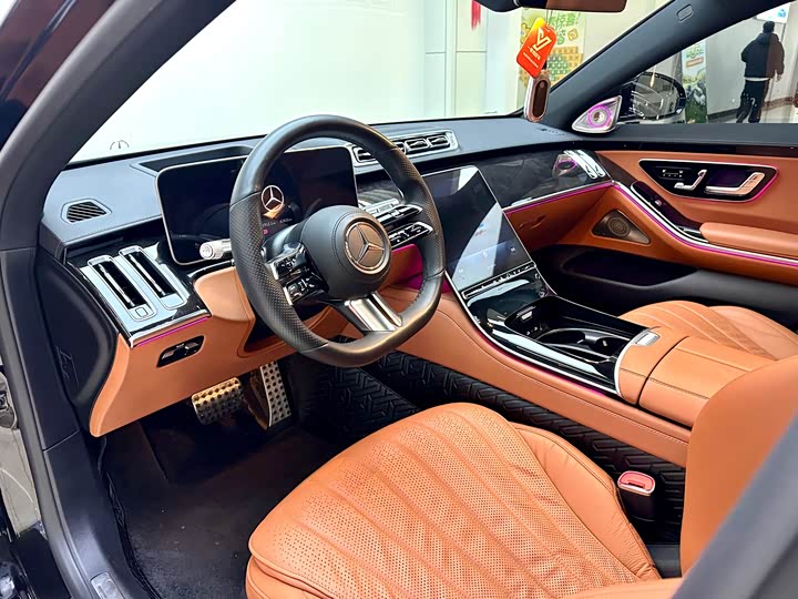 Фото 8 - Mercedes-Benz S-Class
