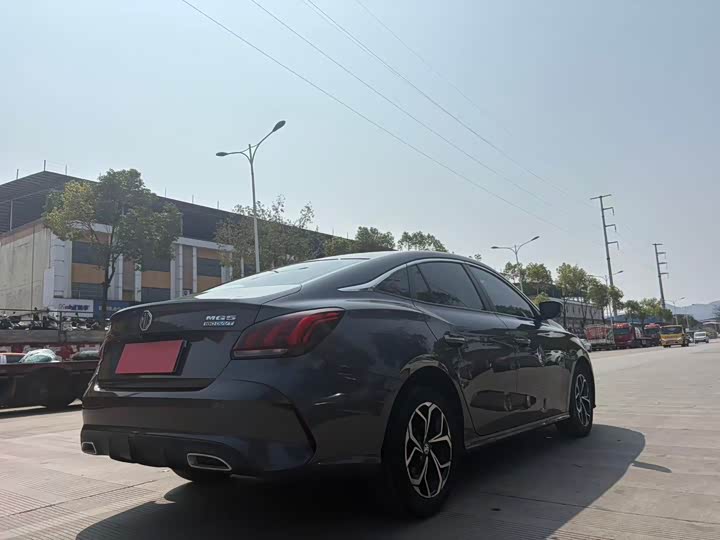 Фото 9 - MG Motor 5