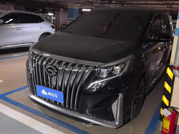 Фото 1 - GAC Trumpchi M8