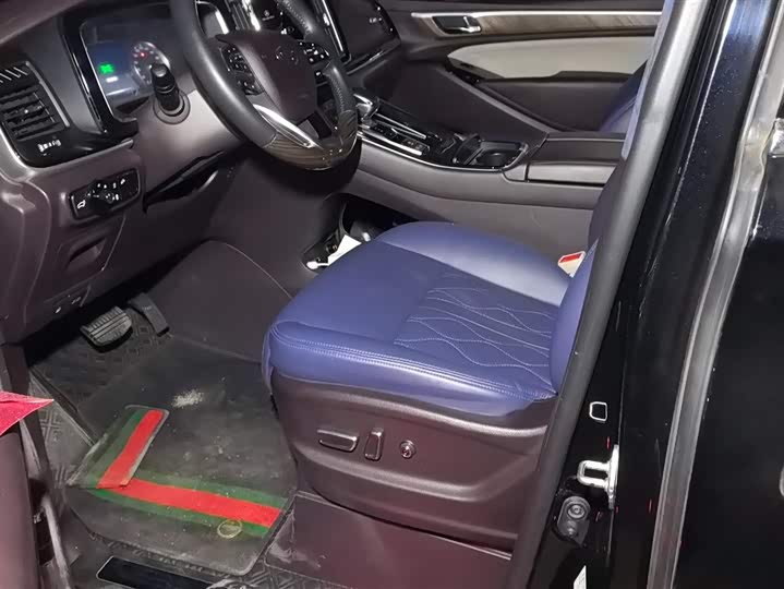 Фото 9 - GAC Trumpchi M8