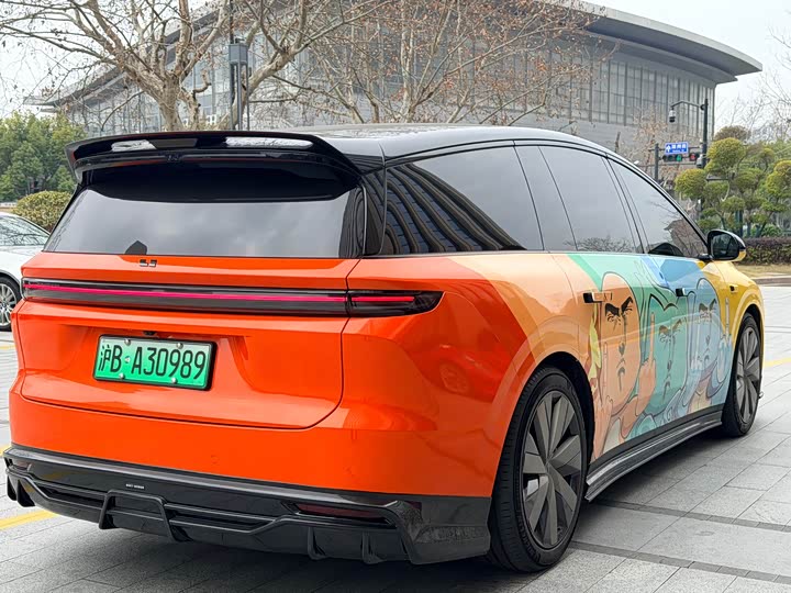 Фото 3 - LiXiang i8