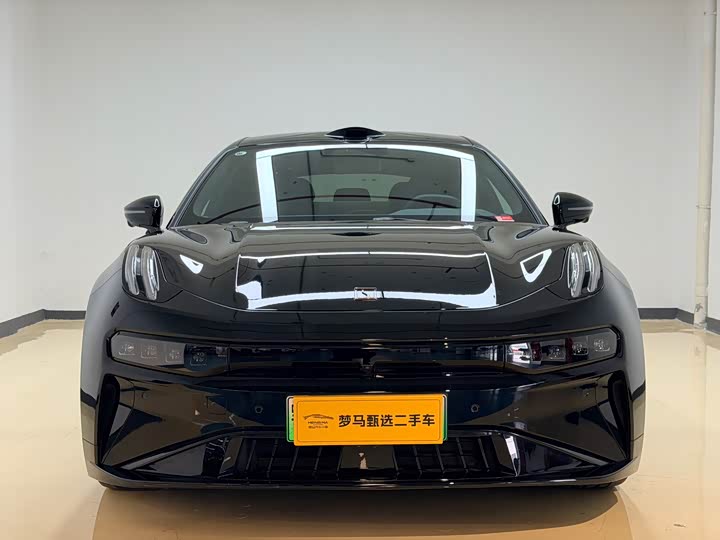 Фото 2 - Zeekr 001