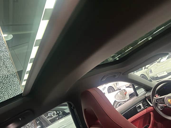 Фото 9 - Porsche Panamera