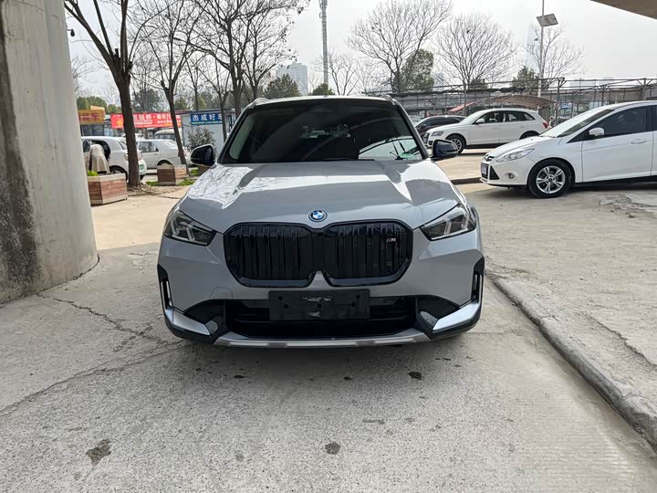 Фото 2 - BMW iX1