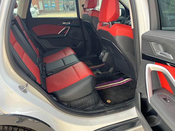 Фото 7 - BMW iX1