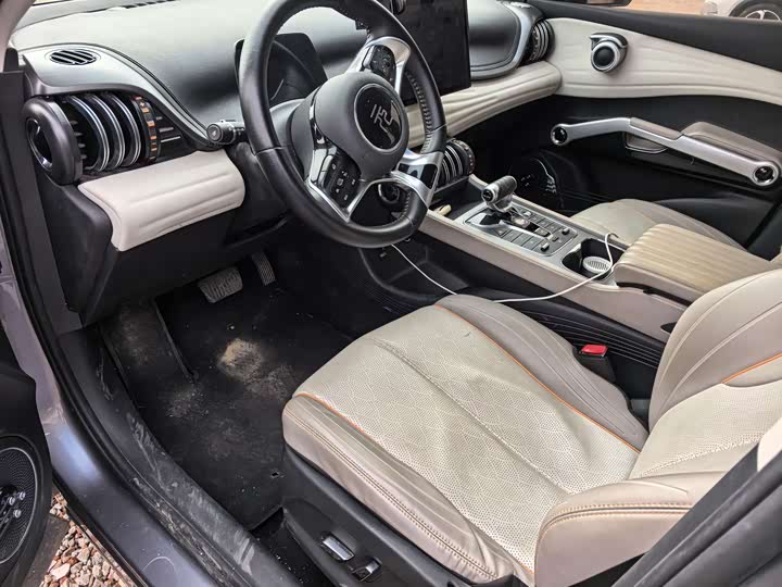 Фото 4 - BYD Yuan Plus