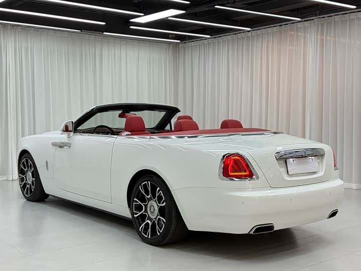 Фото 7 - Rolls-Royce Dawn