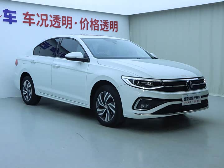 Фото 2 - Volkswagen Bora