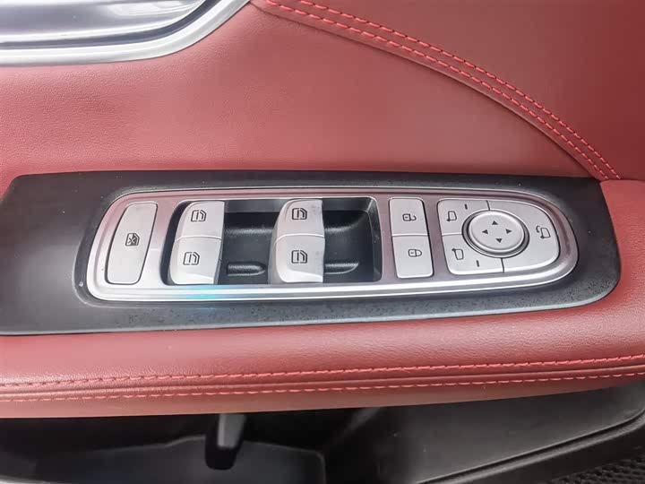 Photo 9 - Jetour X70 Plus