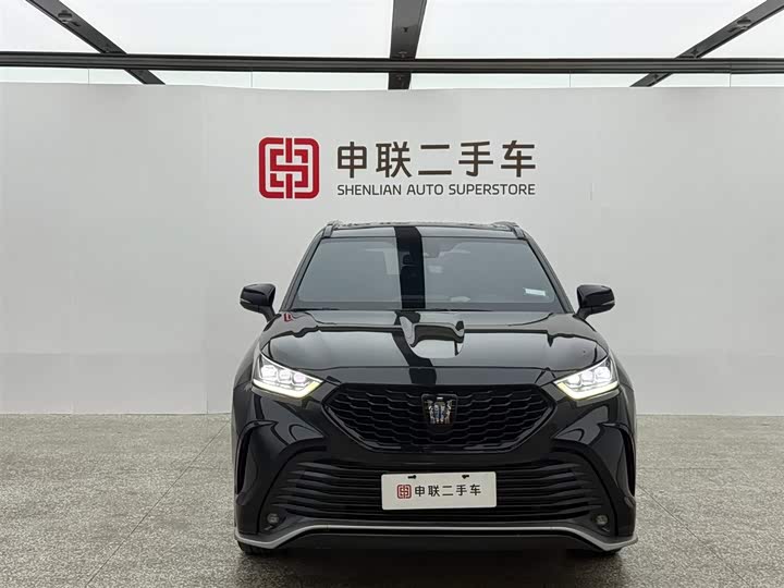 Фото 4 - Toyota Crown Kluger