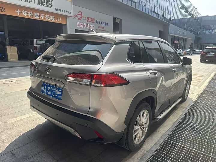 Фото 2 - Toyota Corolla Cross