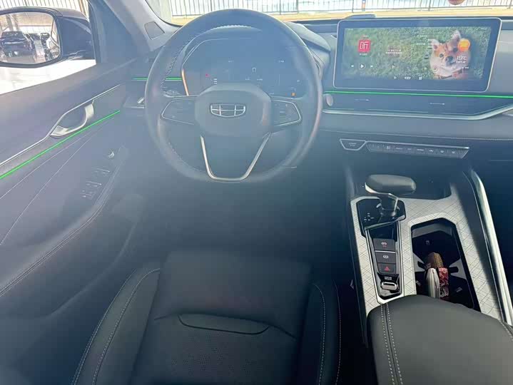 Фото 7 - Geely Preface